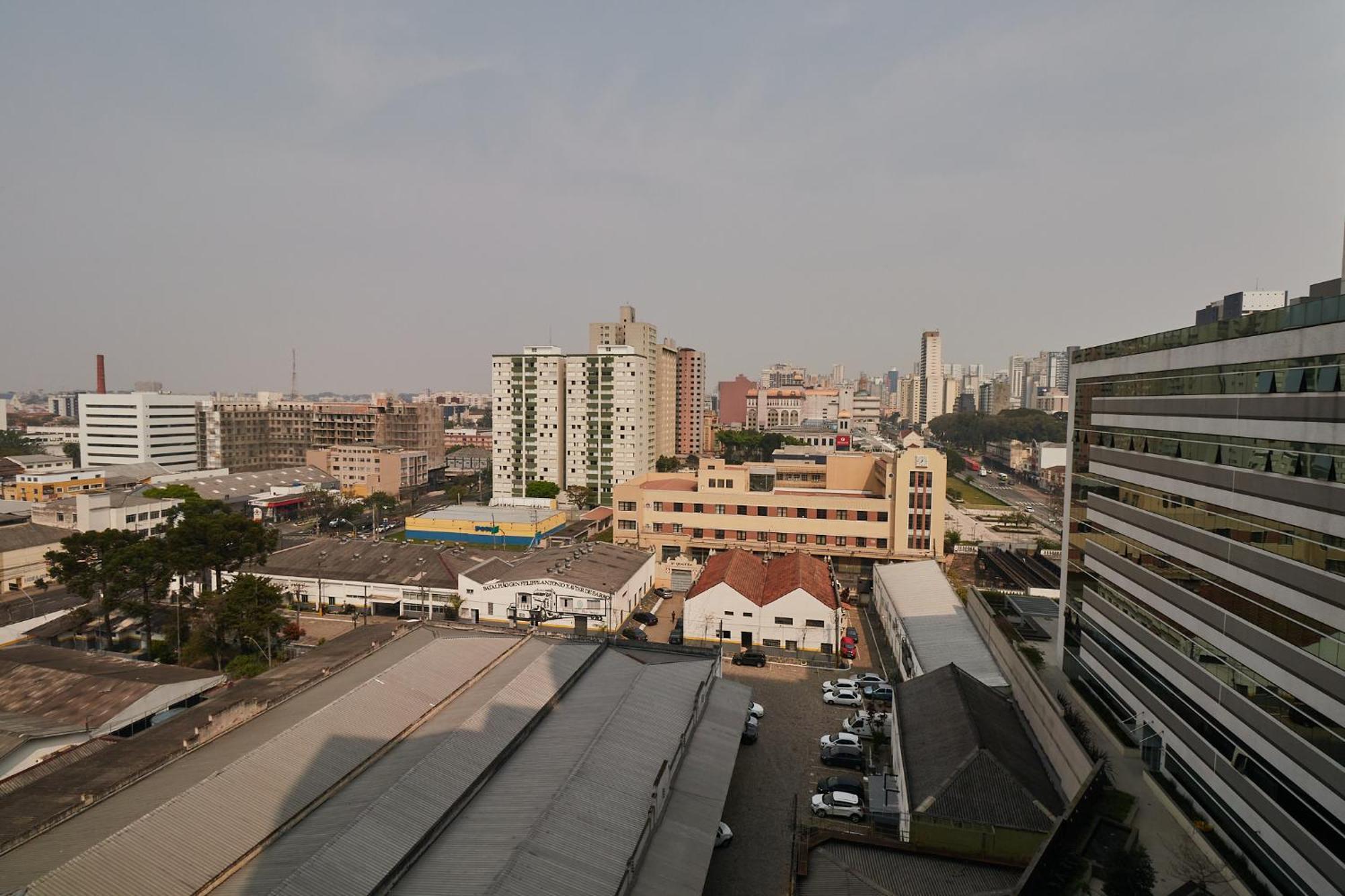 Estudio Aconchegante No Centro De Curitiba - Ar Condicio E Localizacao Perfeita! Exteriér fotografie